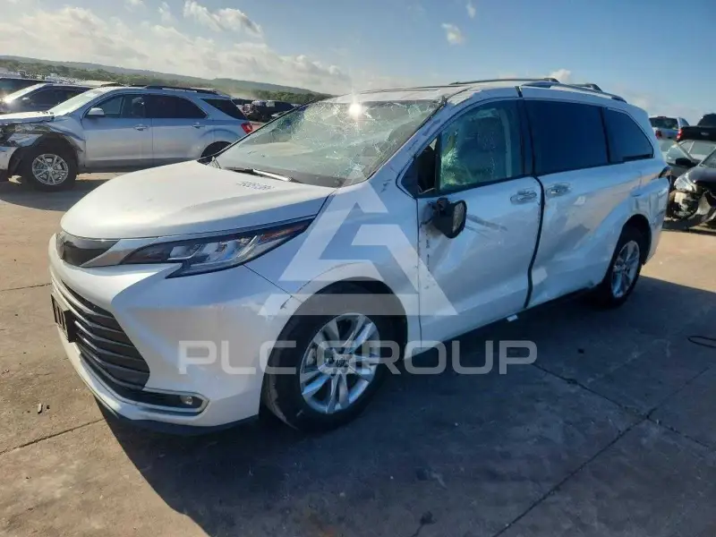 2022 Toyota SIENNA фото