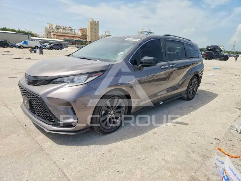 2022 Toyota SIENNA фото