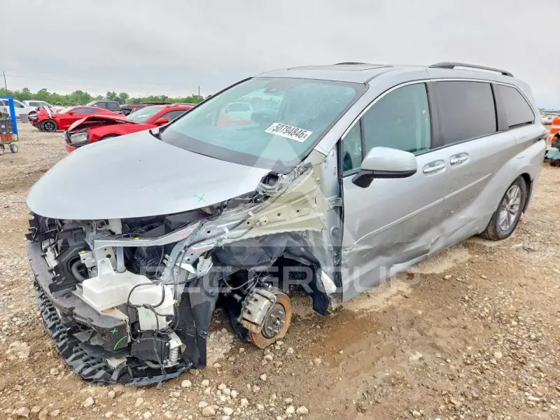 2022 Toyota SIENNA фото