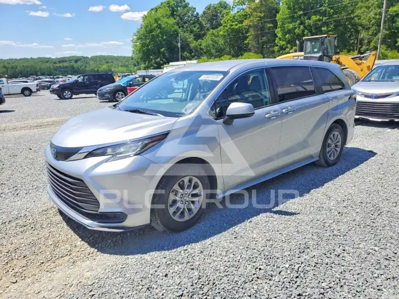2022 Toyota SIENNA фото