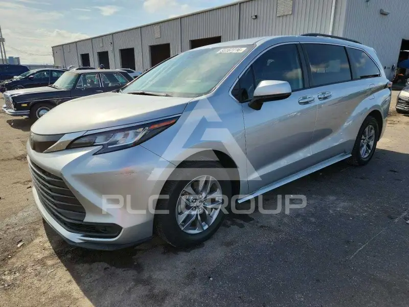 2022 Toyota SIENNA фото