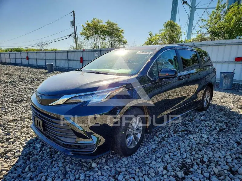 2022 Toyota SIENNA фото