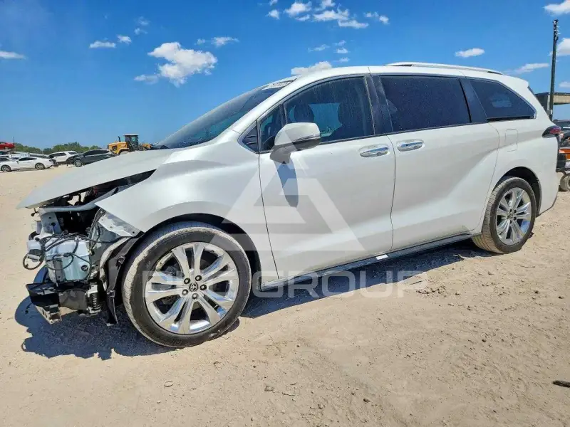 2022 Toyota SIENNA фото