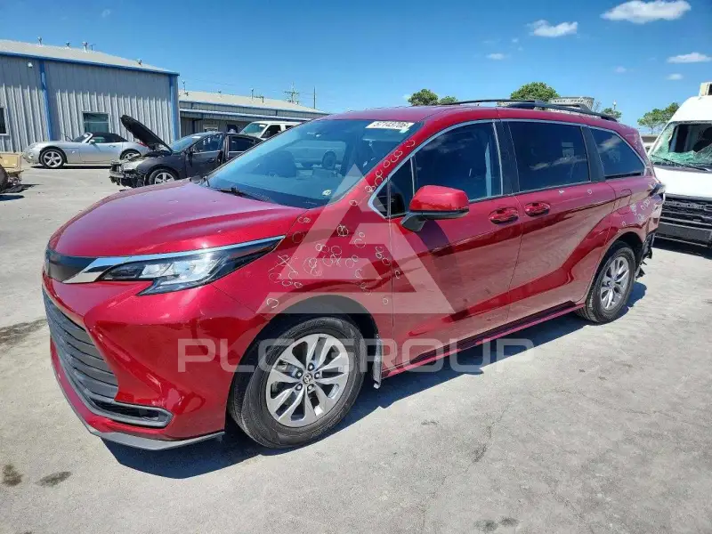 2022 Toyota SIENNA фото