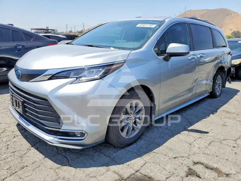 2022 Toyota SIENNA photo
