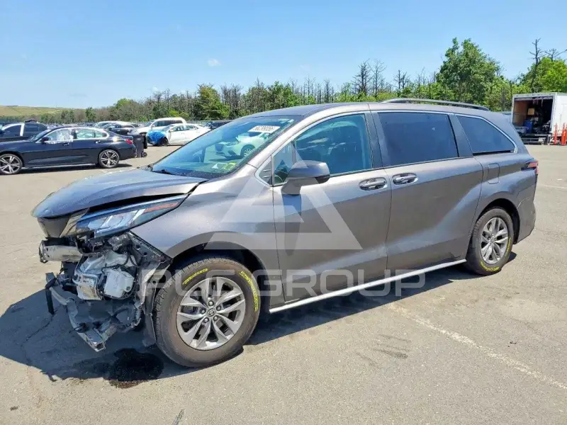 2022 Toyota SIENNA фото