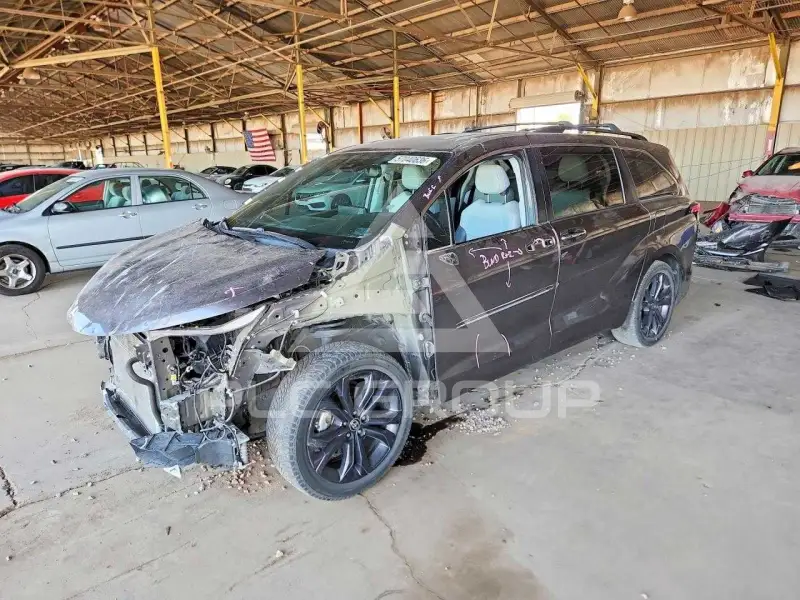 2022 Toyota SIENNA фото