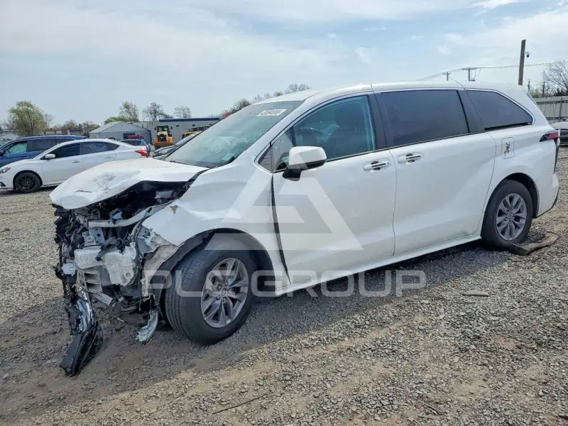2022 Toyota SIENNA фото