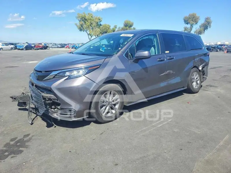 2022 Toyota SIENNA фото