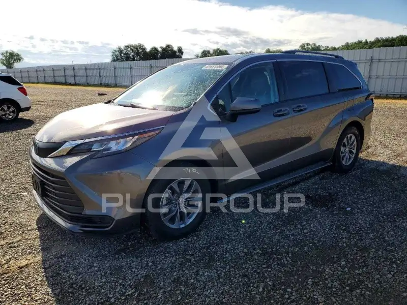 2022 Toyota SIENNA фото