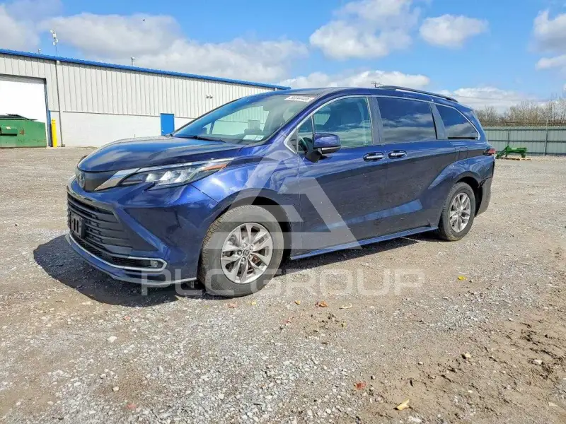2022 Toyota SIENNA photo