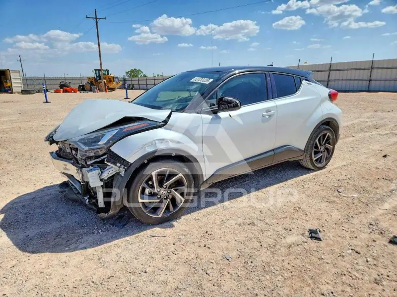 2022 Toyota C-HR photo