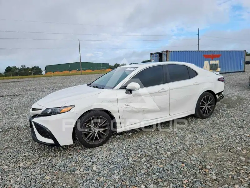 2022 Toyota CAMRY photo