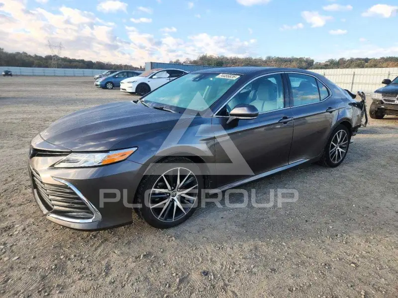 2022 Toyota CAMRY photo
