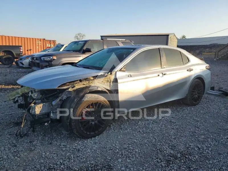 2022 Toyota CAMRY photo