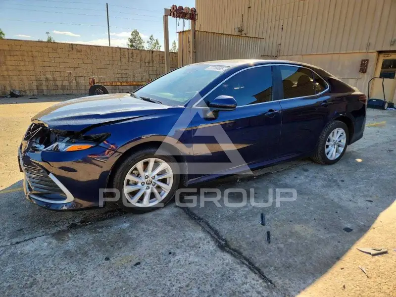 2022 Toyota CAMRY фото
