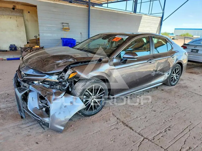 2022 Toyota CAMRY фото