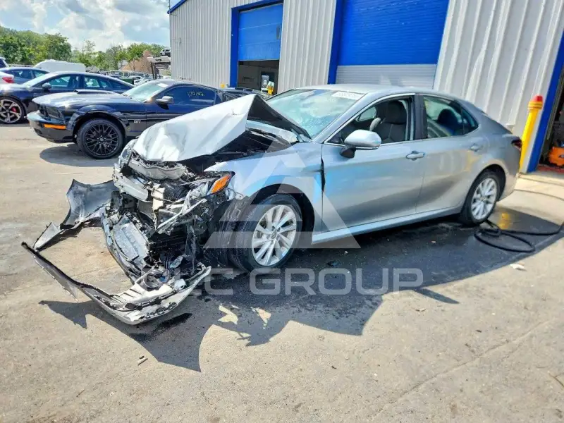 2022 Toyota CAMRY photo