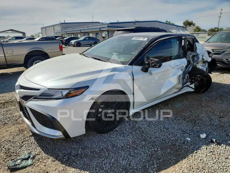 2022 Toyota CAMRY photo