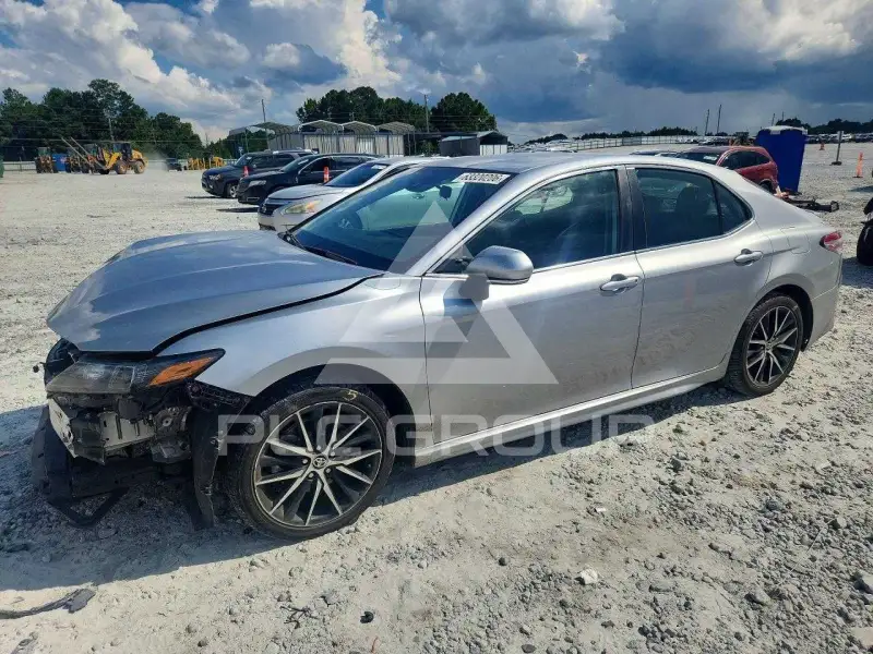 2022 Toyota CAMRY фото