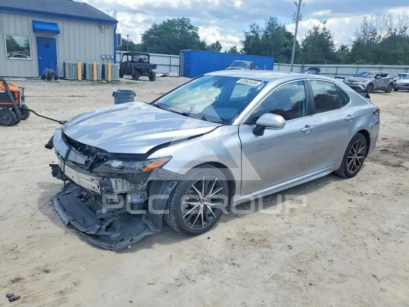 2022 Toyota CAMRY photo