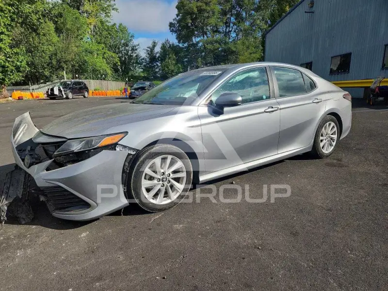 2022 Toyota CAMRY фото