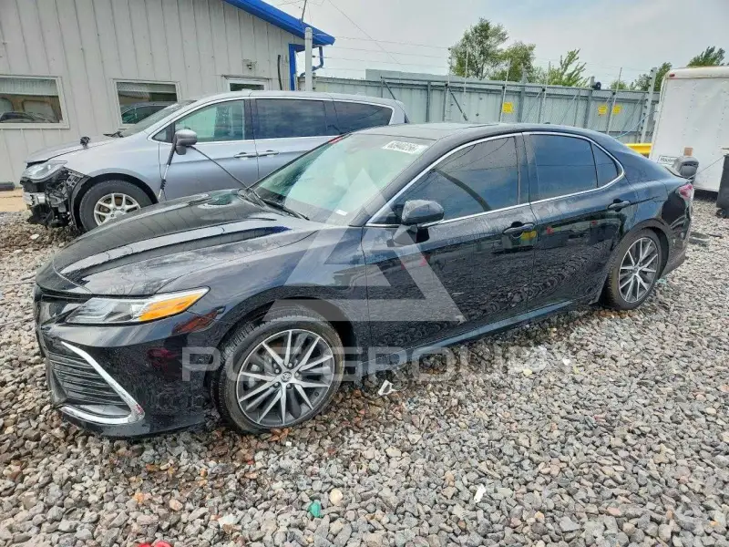 2022 Toyota CAMRY фото