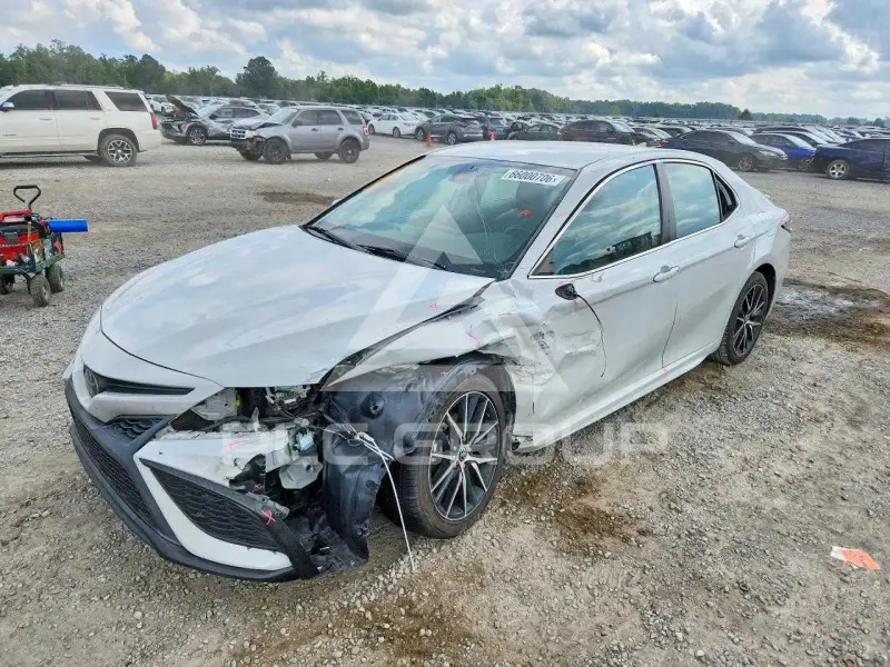 2022 Toyota CAMRY фото