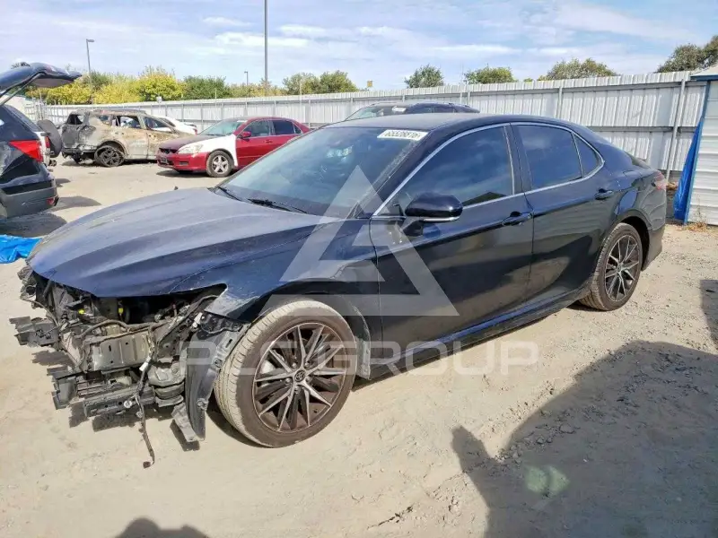 2022 Toyota CAMRY фото