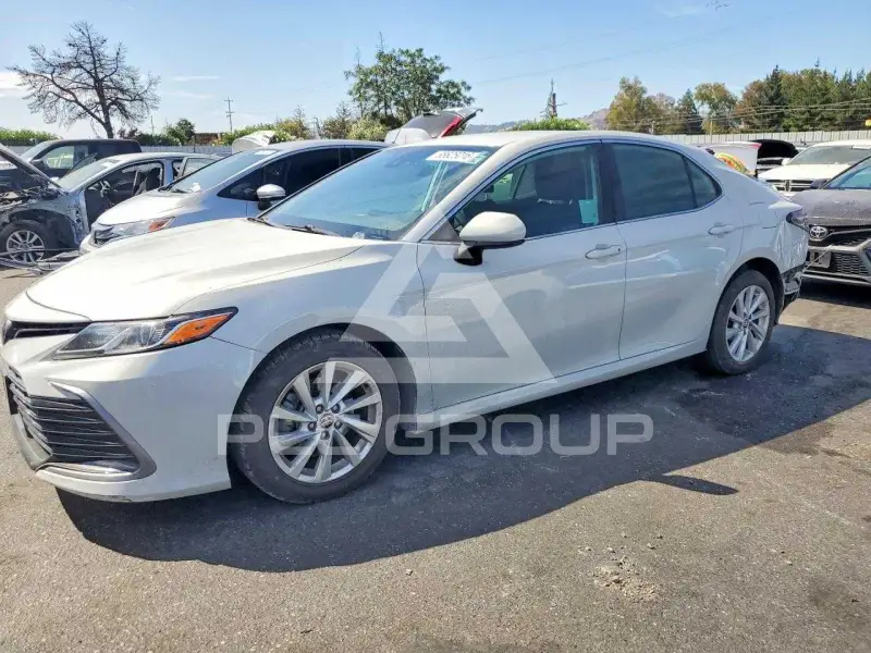 2022 Toyota CAMRY фото