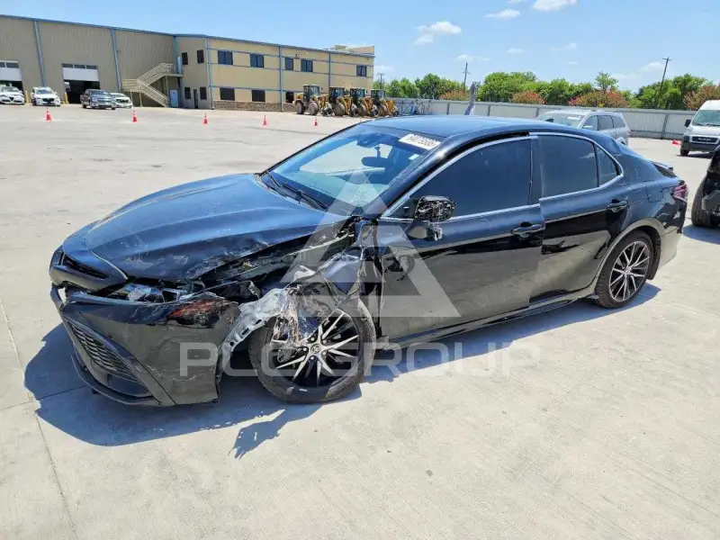 2022 Toyota CAMRY фото