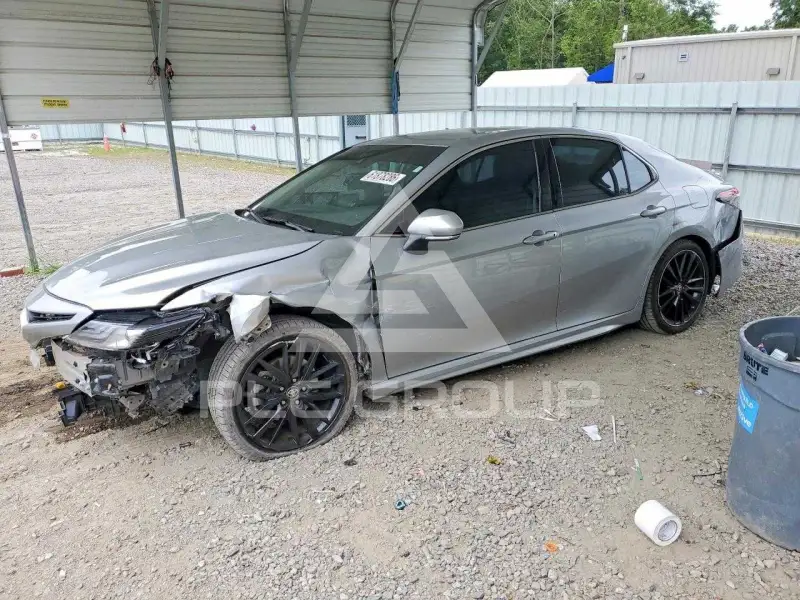 2022 Toyota CAMRY фото