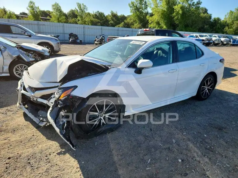 2022 Toyota CAMRY photo
