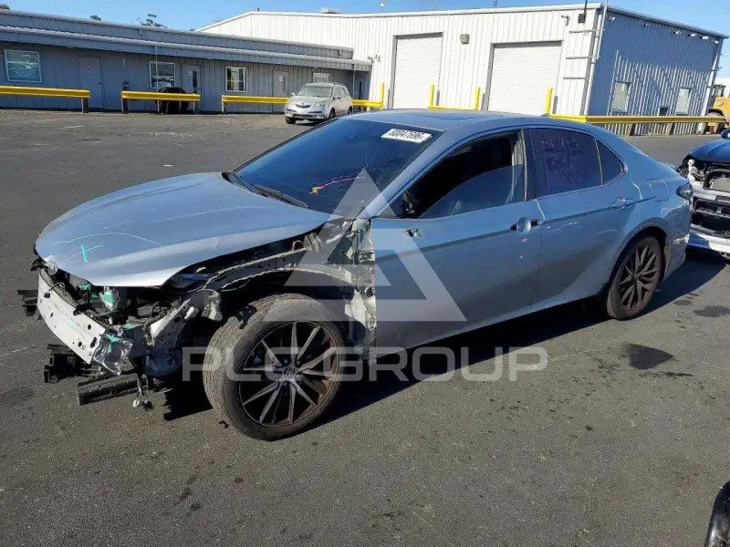 2022 Toyota CAMRY фото