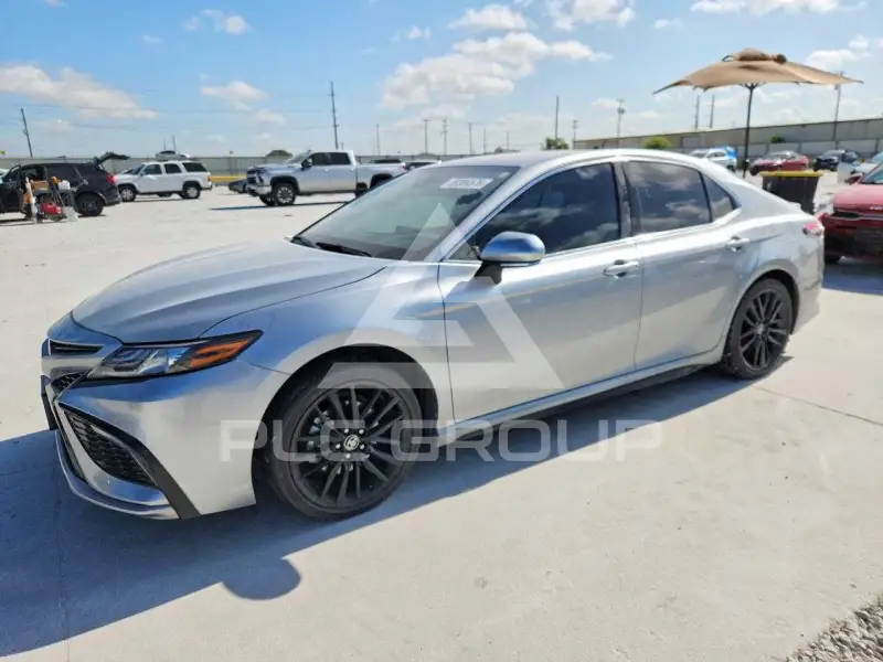 2022 Toyota CAMRY фото