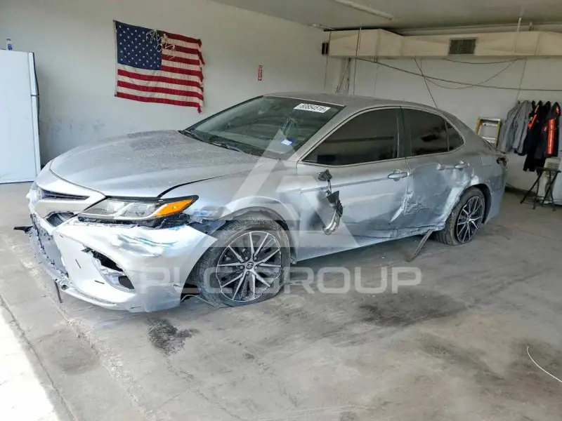 2022 Toyota CAMRY фото