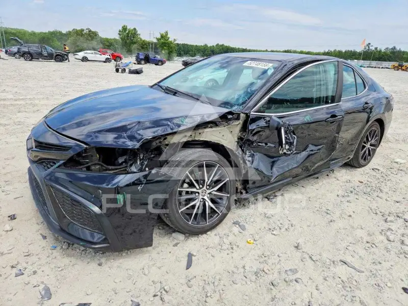 2022 Toyota CAMRY фото