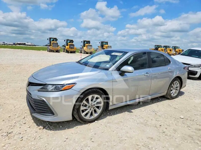 2022 Toyota CAMRY фото