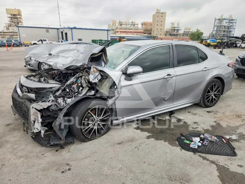 2022 Toyota CAMRY фото