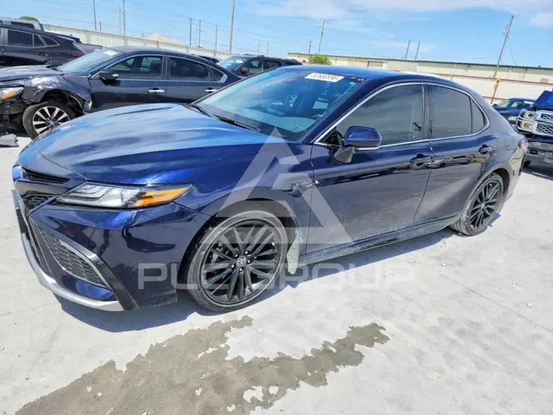 2022 Toyota CAMRY фото