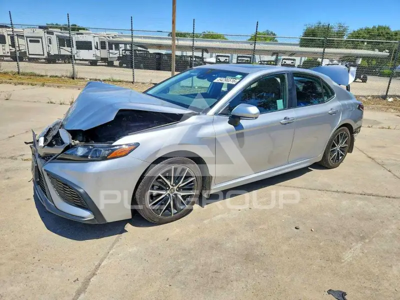 2022 Toyota CAMRY фото