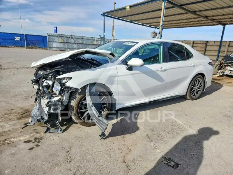 2022 Toyota CAMRY фото