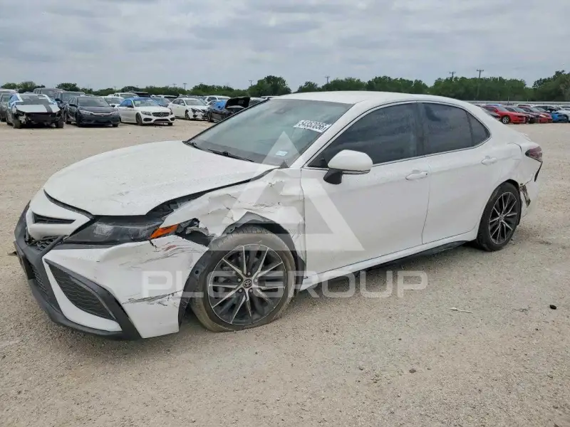 2022 Toyota CAMRY photo