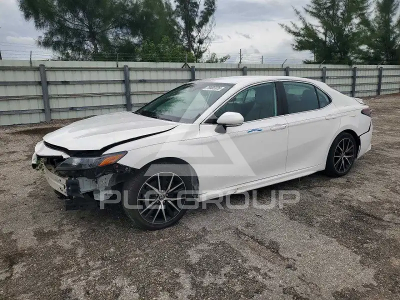 2022 Toyota CAMRY photo