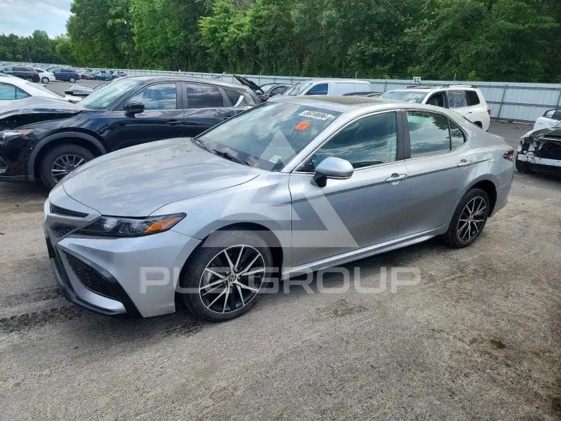 2022 Toyota CAMRY фото