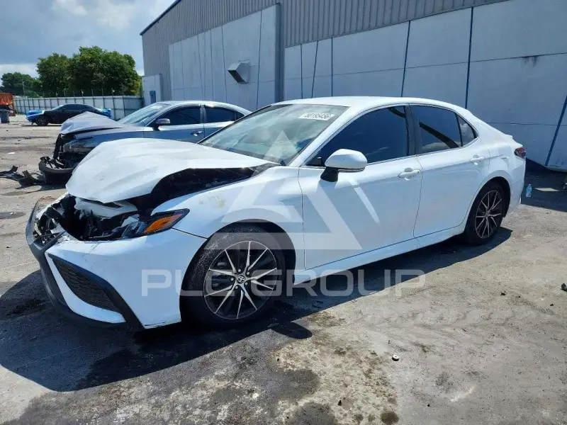 2022 Toyota CAMRY фото