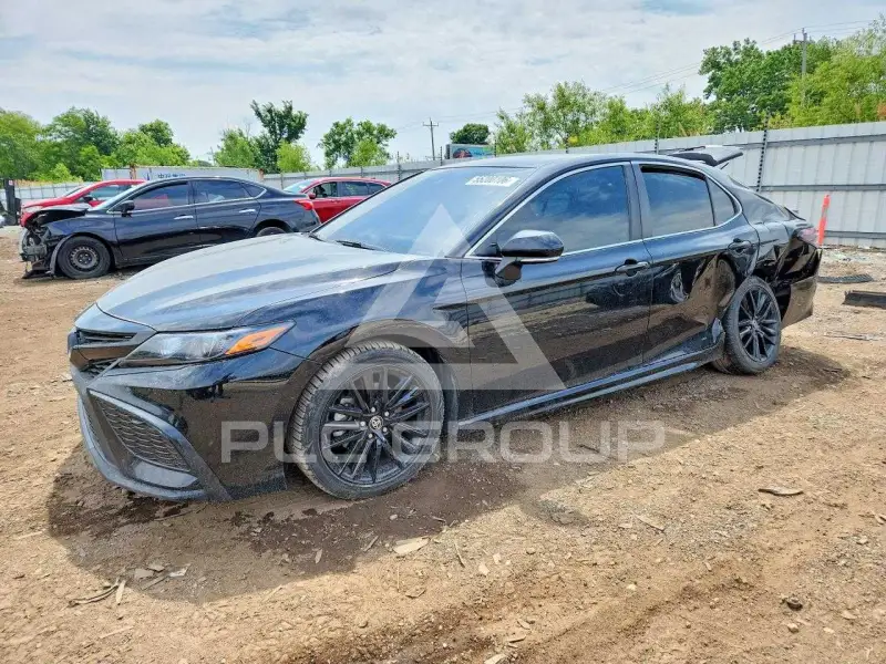 2022 Toyota CAMRY фото
