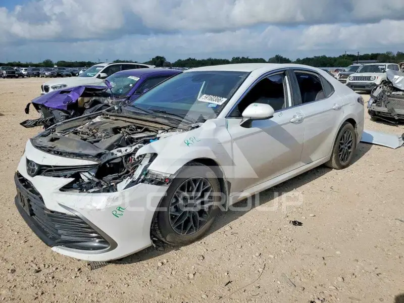 2022 Toyota CAMRY фото