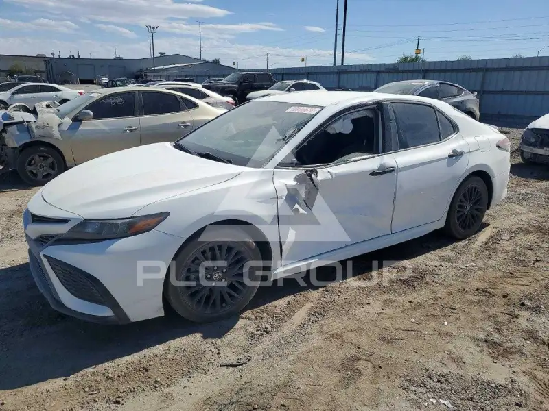 2022 Toyota CAMRY фото