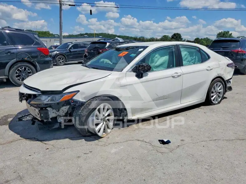 2022 Toyota CAMRY фото